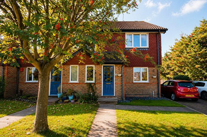2 Bedroom Apartment To Rent In Woodfield, Ashtead, KT21
