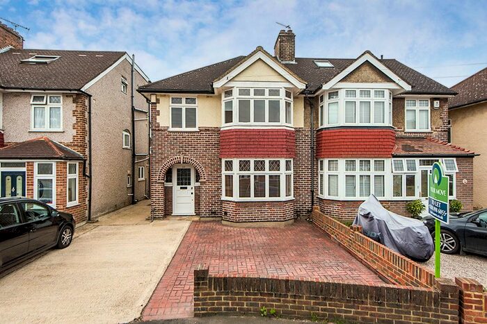 3 Bedroom Semi-Detached House To Rent In Millwood Road, Hounslow, TW3