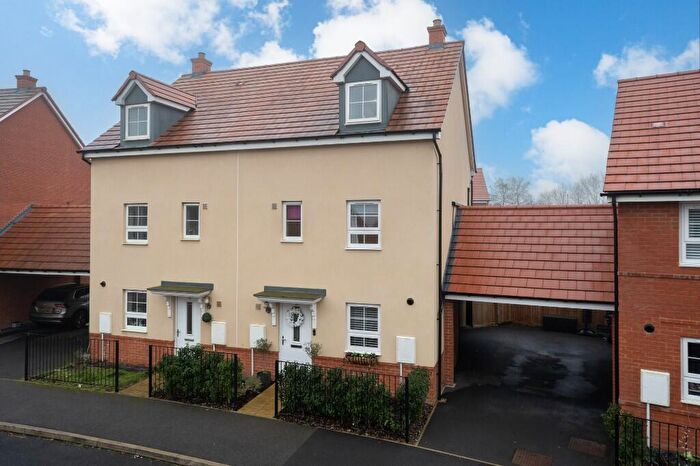 4 Bedroom Semi Detached House For Sale In Buccas Lane, Buckingham, Bucks, MK18