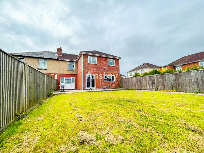 8 Bedroom Semi-Detached House To Rent In Kitchener Road, Southampton, SO17