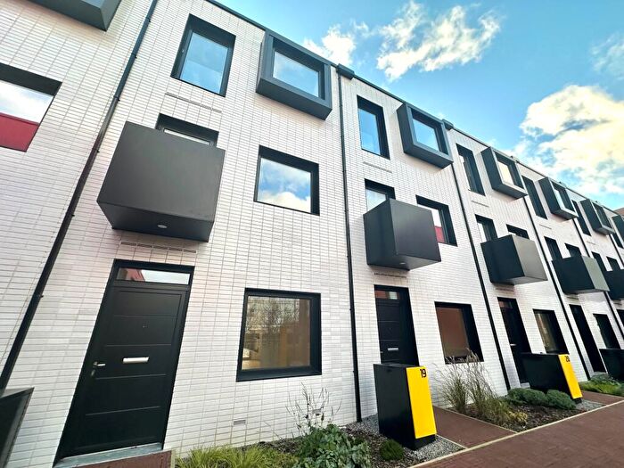 4 Bedroom House To Rent In Redbridge Quay, Birkenhead, CH41