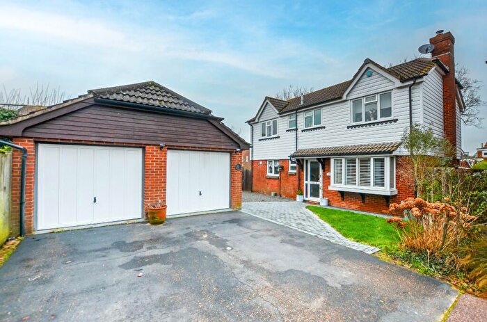 4 Bedroom Detached House For Sale In The Paddocks, Hailsham, East Sussex, BN27