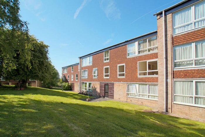 2 Bedroom Apartment To Rent In Hampsthwaite Road, Harrogate, HG1