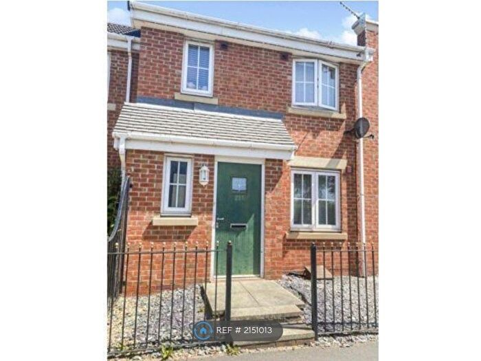 3 Bedroom Terraced House To Rent In Beechdale Road, Nottingham, NG8