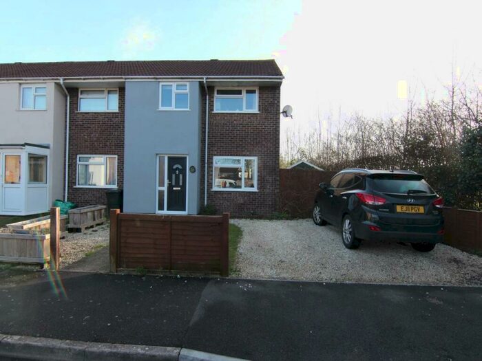 3 Bedroom House To Rent In Tiverton Gardens, Worle, Weston-super-Mare, BS22