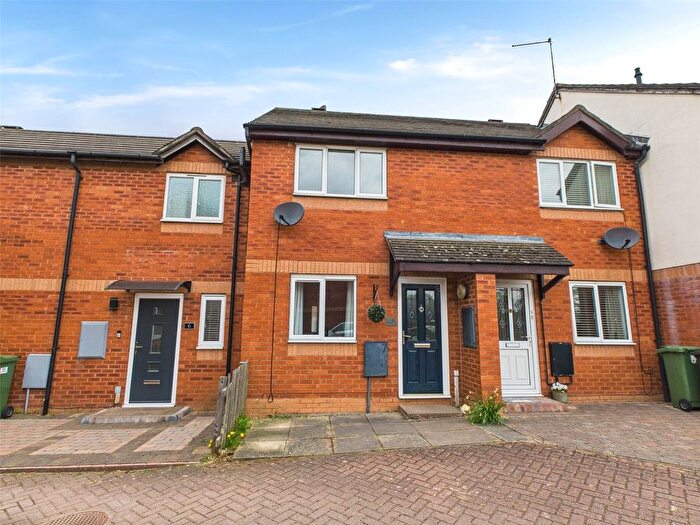 2 Bedroom Terraced House For Sale In Sandpiper Close, Worcester, Worcestershire, WR5