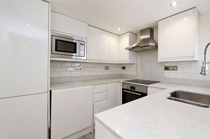 2 Bedroom Flat To Rent In Finborough Road, London, SW10
