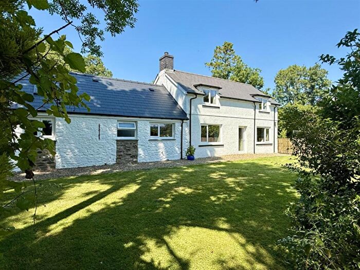 3 Bedroom Smallholding For Sale In Henllan, Llandysul, SA44