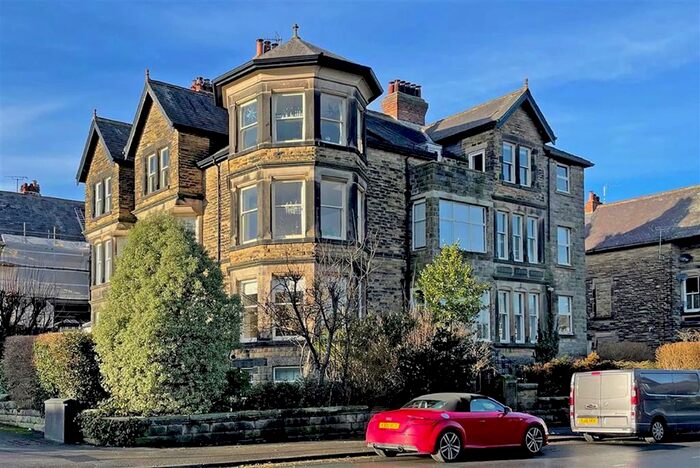 2 Bedroom Flat To Rent In Park Avenue, Harrogate HG2