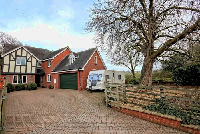 5 Bedroom Detached House For Sale In Chestnut Avenue, Milton, DE65