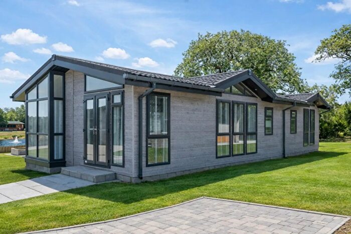 2 Bedroom Lodge For Sale In Sheriff Hutton Road, Strensall, York, YO32