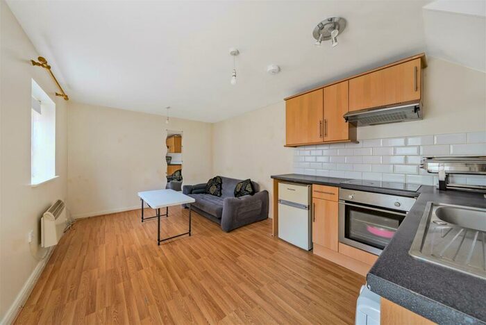 1 Bedroom End Of Terrace House For Sale In Union Street, Maidstone, ME14