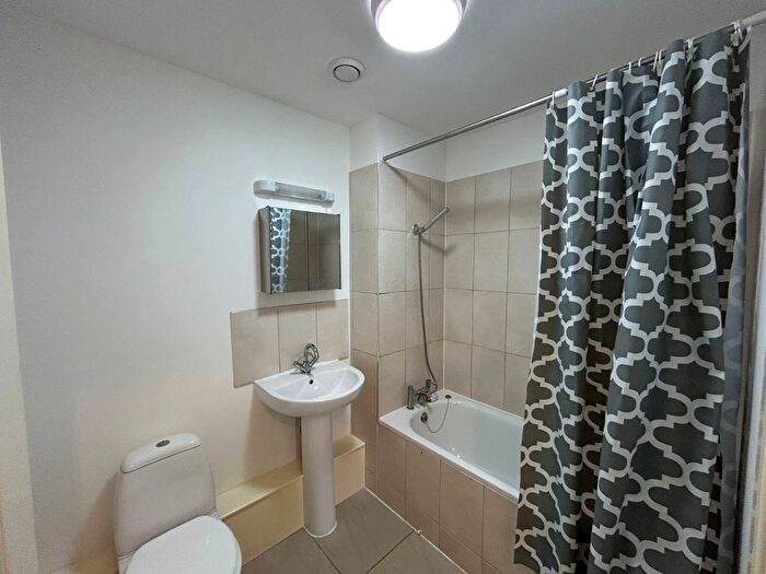 1 Bedroom Flat To Rent In Wyvern House, Railway Terrace, Derby, Derbyshire, DE1