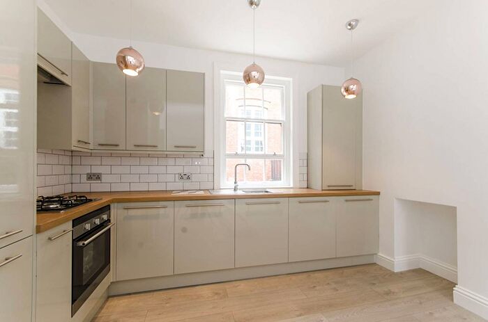2 Bedroom Flat To Rent In Old Sailors House, Limehouse, London, E14
