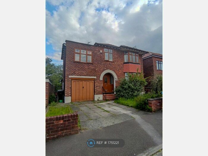 4 Bedroom Detached House To Rent In Aysgarth Avenue, Cheadle, SK8