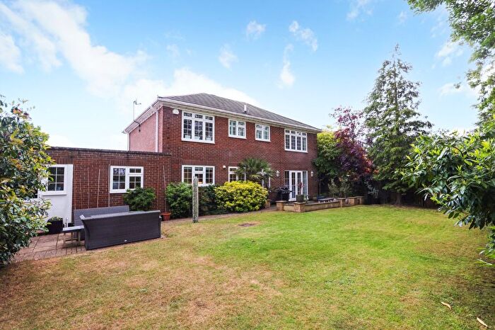 5 Bedroom Detached House For Sale In Charlton Kings, Weybridge, Surrey, KT13