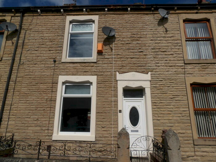 2 Bedroom House To Rent In Lord Street, BB1