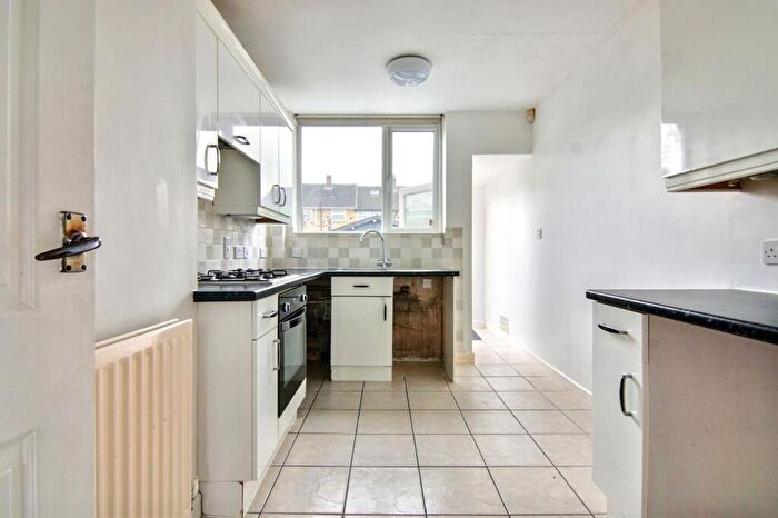 3 Bedroom Terraced House For Sale In Mellowship Road, Coventry, CV5