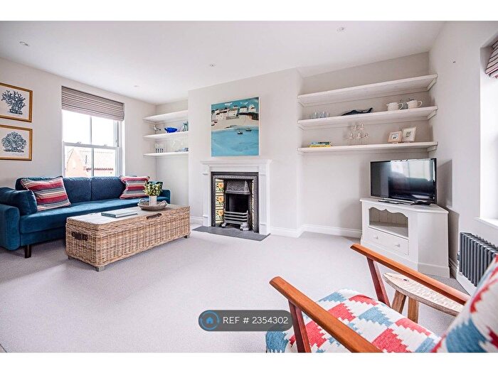 1 Bedroom Flat To Rent In Pebble View, Aldeburgh, IP15