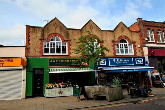 2 Bedroom Apartment To Rent In High Street, Rushden, NN10