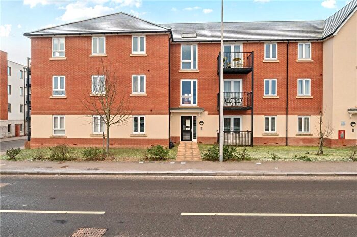 2 Bedroom Apartment For Sale In Osbern Court, Beke Avenue, Shinfield, Reading, RG2