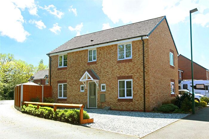 4 Bedroom Detached House For Sale In Woodvine Road, Shrewsbury, Shropshire, SY1