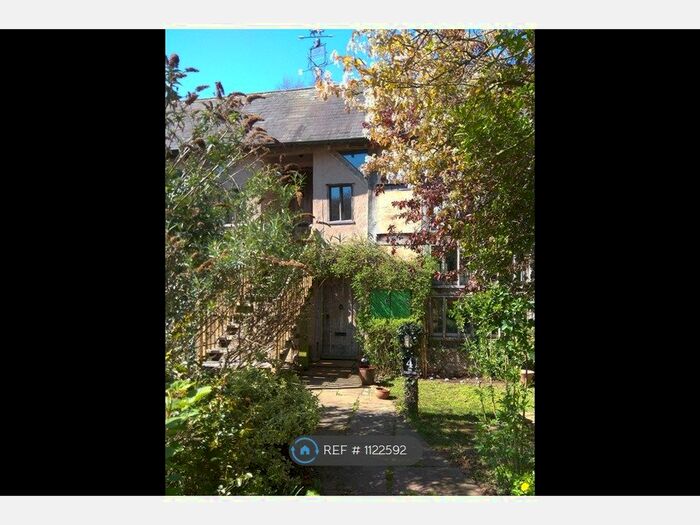 2 Bedroom Flat To Rent In The Steppes, Hereford, HR1