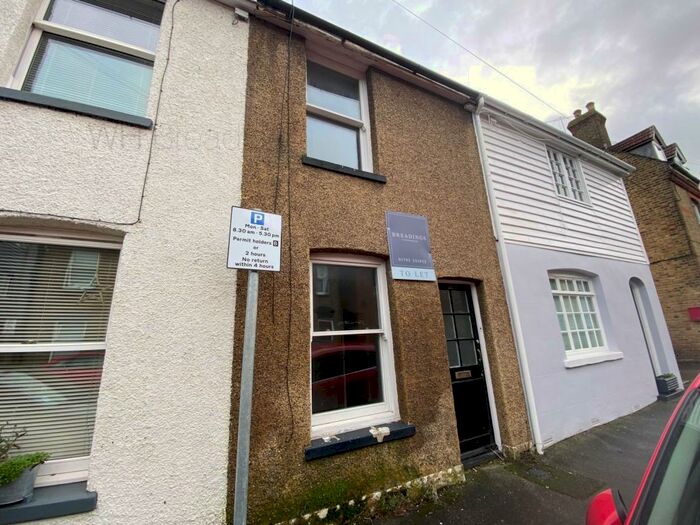 2 Bedroom House To Rent In St Johns Road, Faversham, ME13