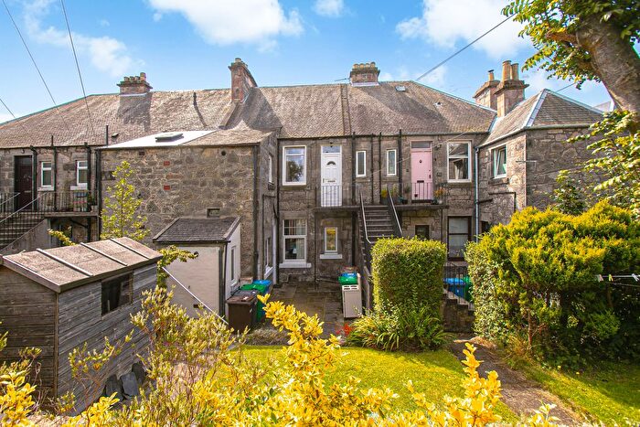 2 Bedroom Flat For Sale In A Rose Street, Dunfermline, KY12