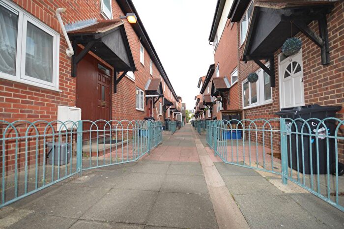 2 Bedroom Terraced House For Sale In Tiptree Crescent, Ilford, IG5