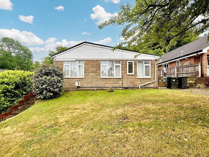2 Bedroom Detached Bungalow For Sale In Hallsfield Road, Chatham, ME5