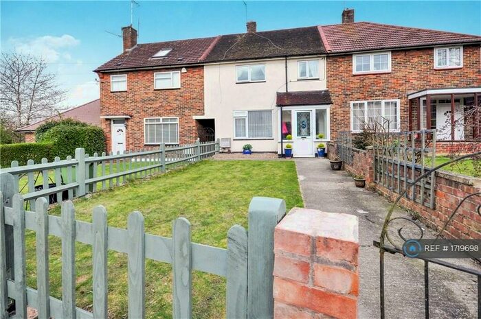 3 Bedroom Terraced House To Rent In Midfield Way, Orpington, BR5