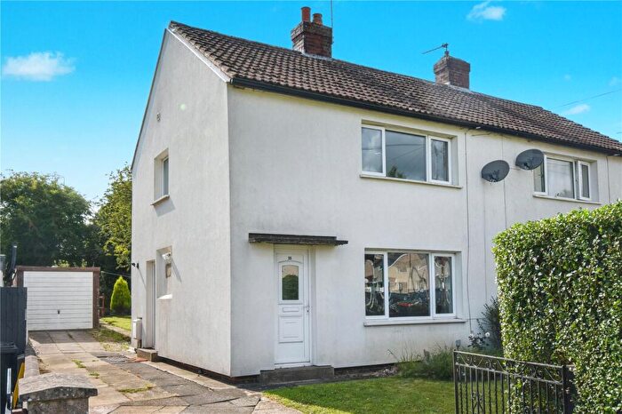 2 Bedroom Semi-Detached House For Sale In The Square, Kippax, Leeds, West Yorkshire, LS25