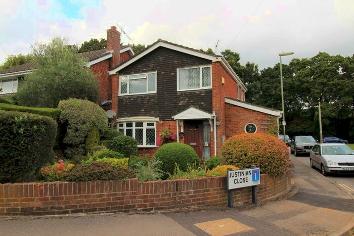 3 Bedroom Detached House To Rent In Chandler's Ford, Eastleigh, SO53