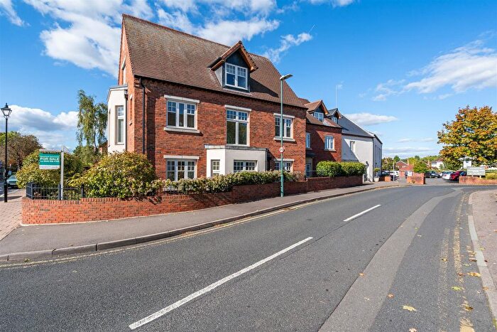 2 Bedroom Flat For Sale In High Street, Knowle, Solihull, B93