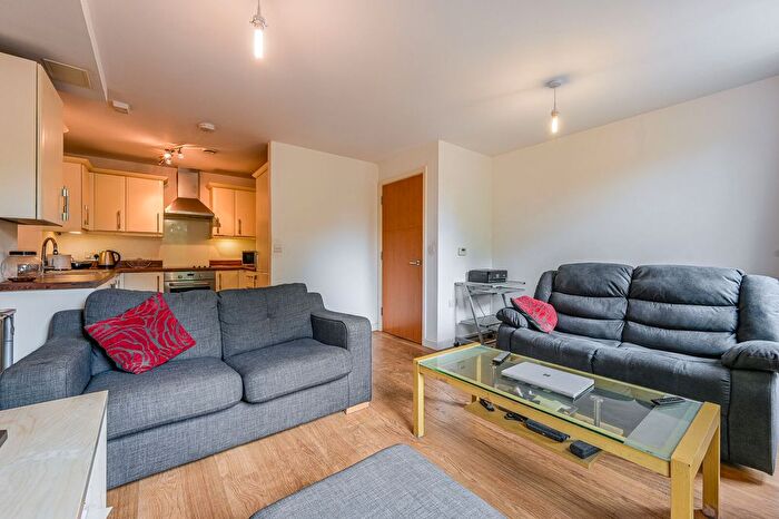 1 Bedroom Flat For Sale In Barlborough Street, New Cross, London, SE14