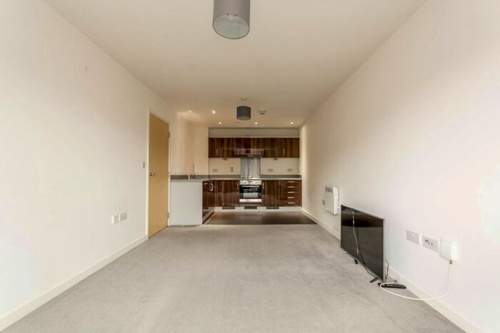 1 Bedroom Flat To Rent In Guildford Road, Woking, GU22