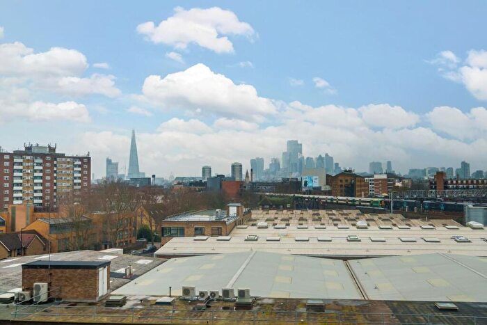 2 Bedroom Flat To Rent In Trevithick House Rennie Estate London, SE16