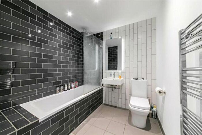 1 Bedroom Flat To Rent In Pendant Court, Royal Wharf, E16