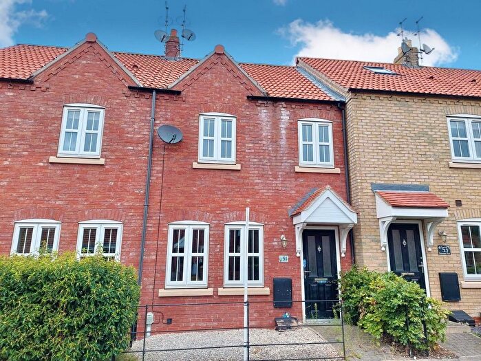 3 Bedroom Terraced House To Rent In Shinewater Park, Kingswood, HU7