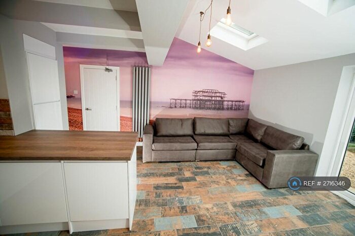 6 Bedroom Semi-Detached House To Rent In Stephens Road, Brighton, BN1