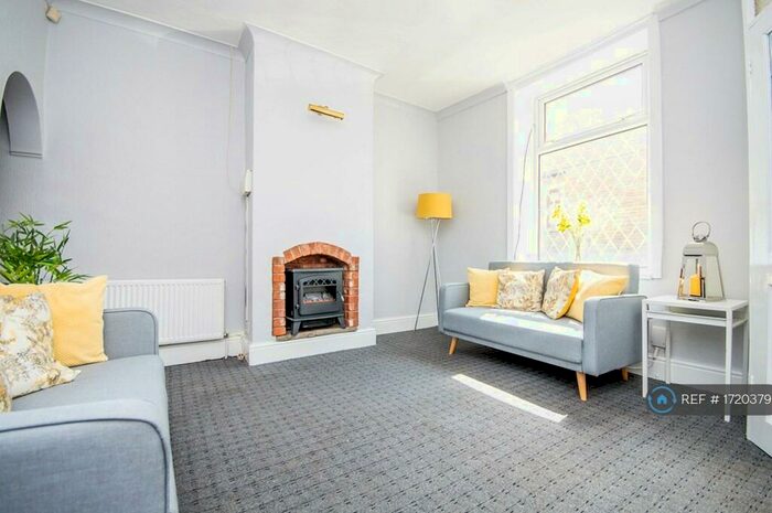 2 Bedroom Terraced House To Rent In Queensberry Road, Burnley, BB11