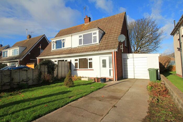 3 Bedroom Semi-Detached House To Rent In Thornbury Road, Uphill, BS23