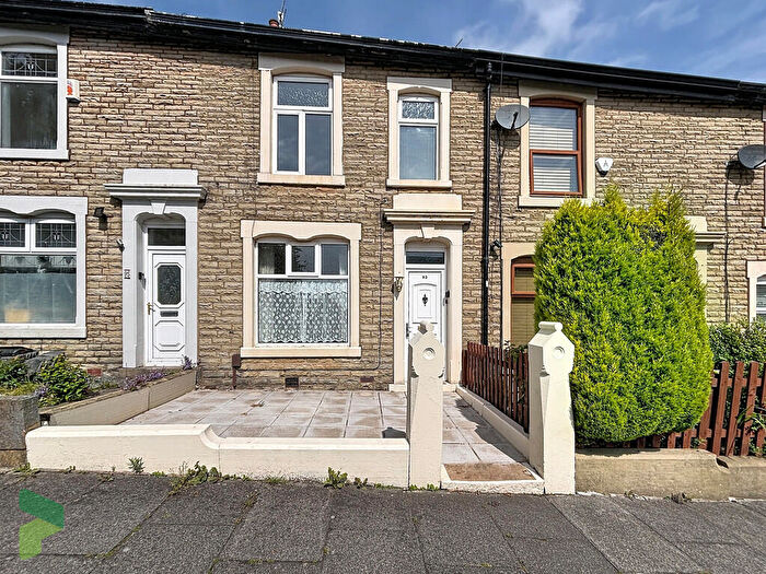3 Bedroom Terraced House For Sale In St. Albans Road, Darwen, BB3