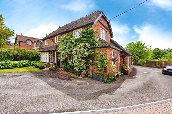 3 Bedroom Cottage For Sale In Staceys Cottage, Upper Church Road, Shedfield, Southampton, SO32