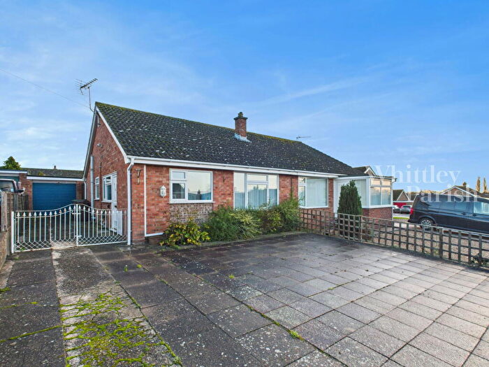 2 Bedroom Semi-Detached Bungalow For Sale In Nuttele Close, Hempnall, Norwich, NR15