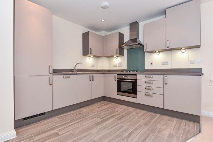 2 Bedroom Flat To Rent In Castle Gate, High View, Chorleywood, Herts, WD3