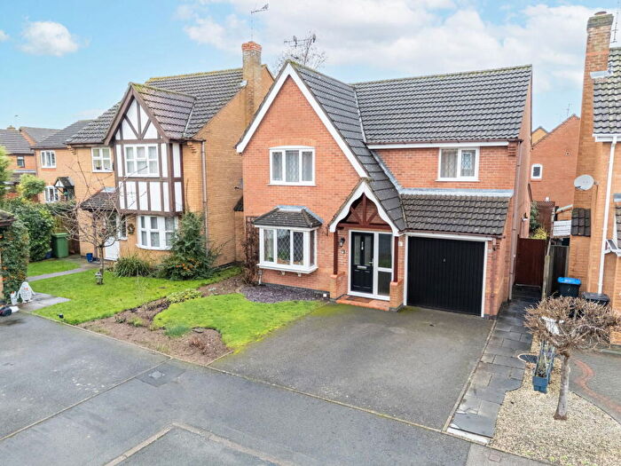 4 Bedroom Detached House For Sale In Burghley Close, Market Harborough, LE16