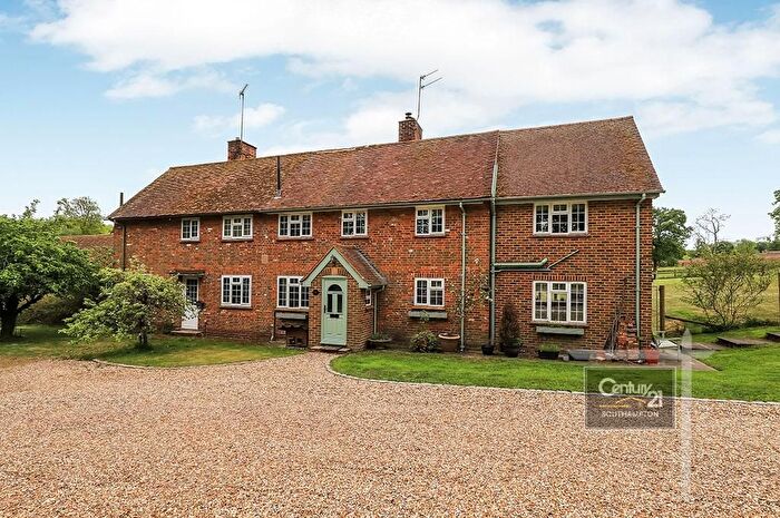 3 Bedroom Cottage To Rent In |Ref. |, Home Farm Cottages, Hackwood Park, Basingstoke, RG25