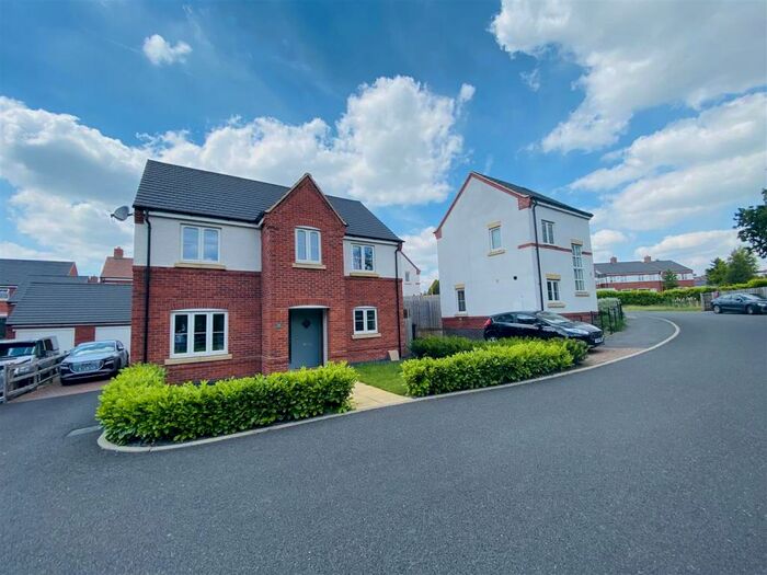 4 Bedroom Detached House To Rent In Choyce Close, Hugglescote, Leicestershire, LE67